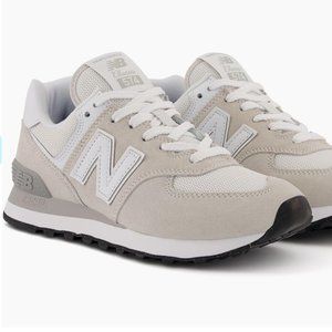 New Balance Womens 574 Core Sneaker